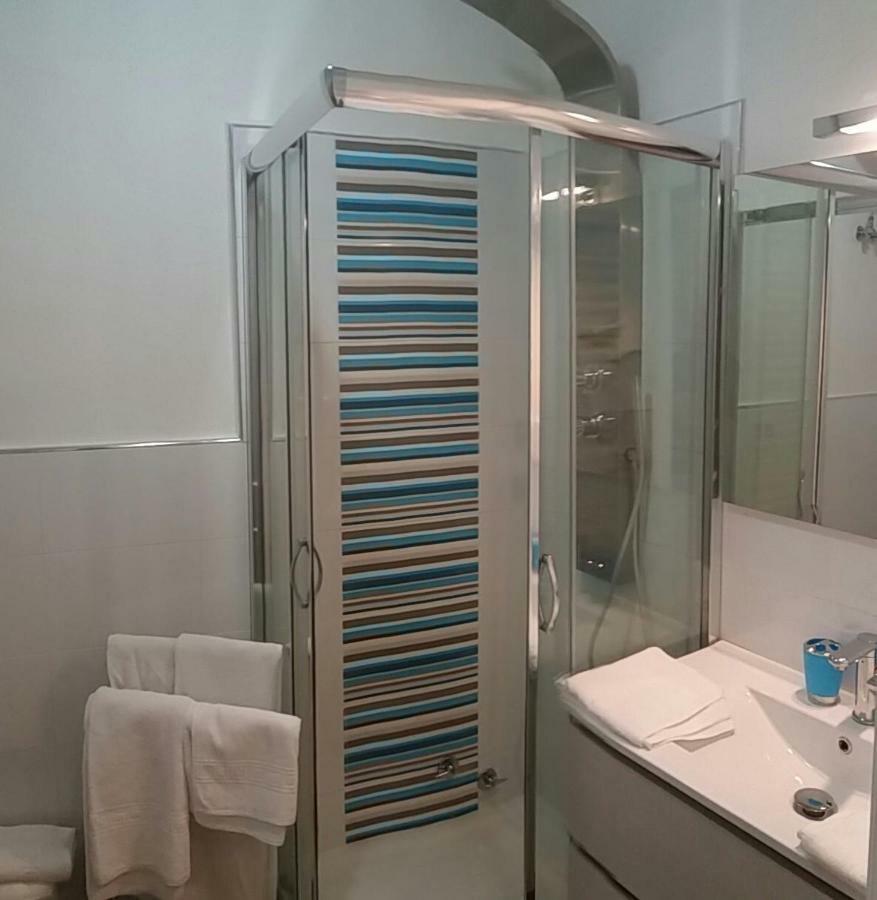 Gabbiano Azzurro Flat Chianalea Apartment Шила Екстериор снимка