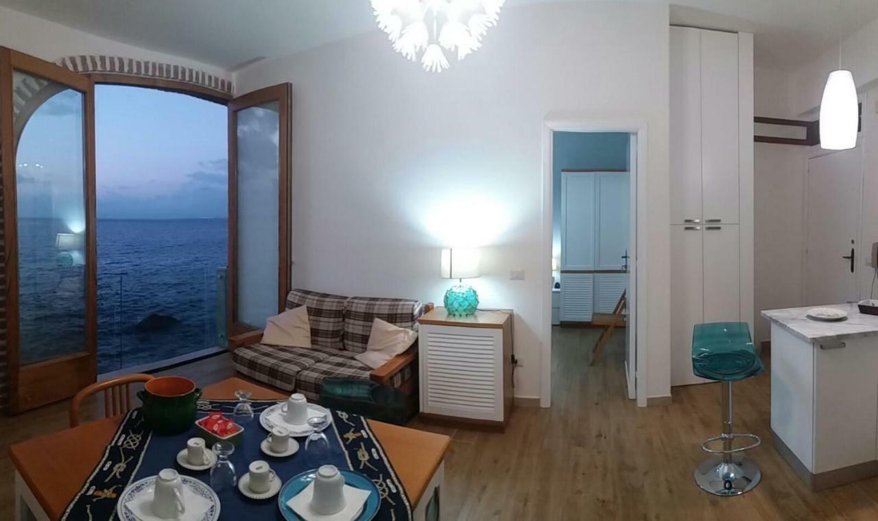 Gabbiano Azzurro Flat Chianalea Apartment Шила Екстериор снимка