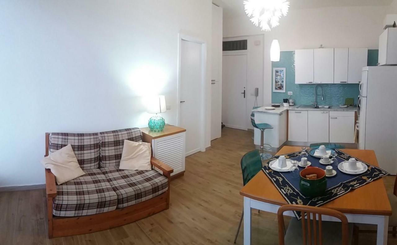 Gabbiano Azzurro Flat Chianalea Apartment Шила Екстериор снимка